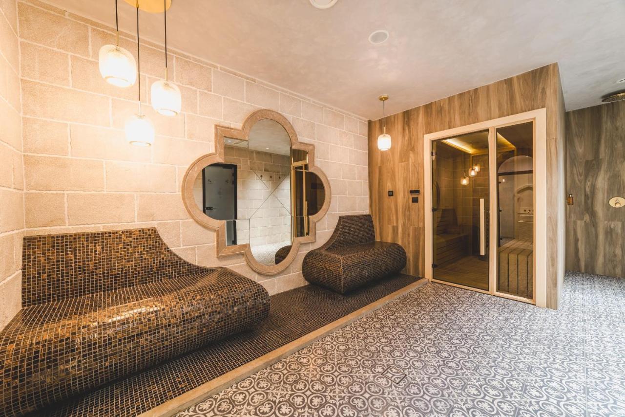 Signum Hotel Podgorica Exterior photo
